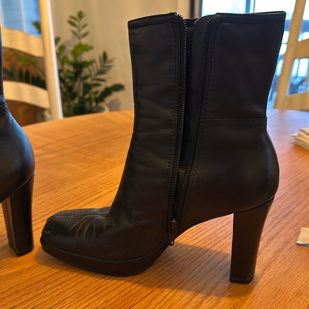 Nice good quality leather boot